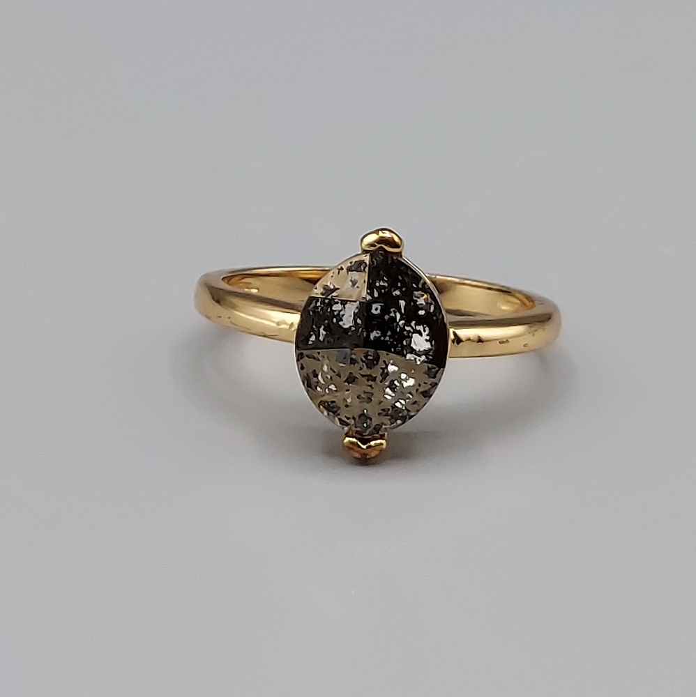 Fragrant jewels ring from liquid gold collection